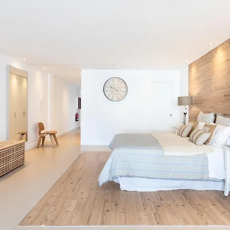 & Loft 2g Deluxe Edition