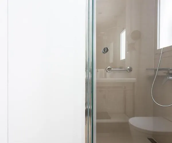 Rooms & Suites Loft 2G - Central Arrecife, Lanzarote - Free Parking