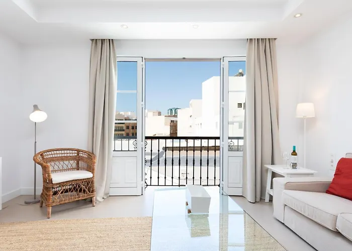 Rooms & Suites Loft 2G - Central Arrecife, Lanzarote - Free Parking Apartment *